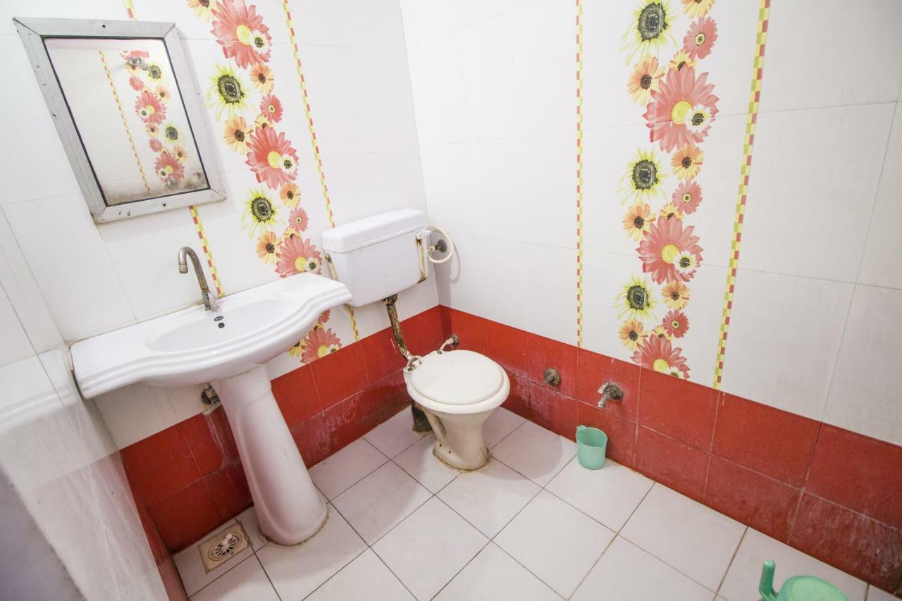 Hotel Gujarat Palace Ujjain Dış mekan fotoğraf