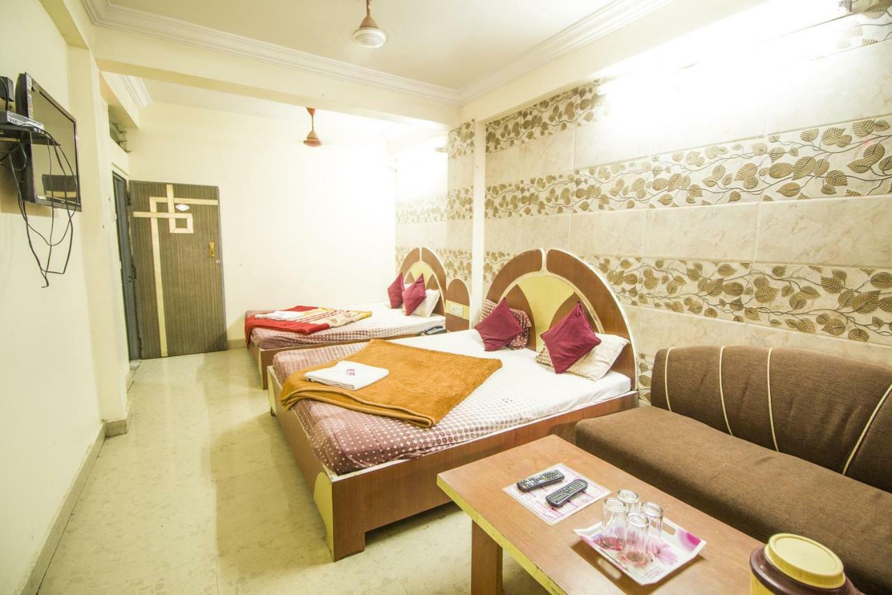 Hotel Gujarat Palace Ujjain Dış mekan fotoğraf