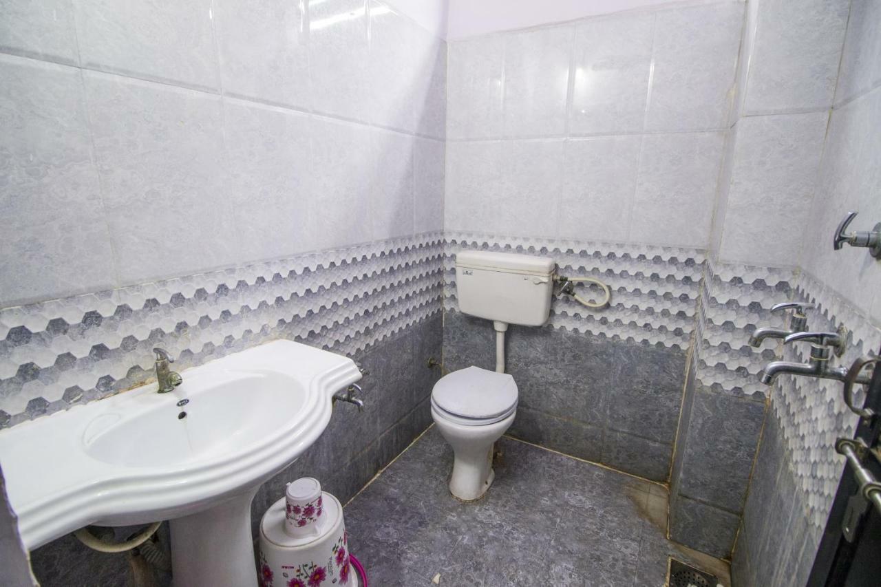 Hotel Gujarat Palace Ujjain Dış mekan fotoğraf