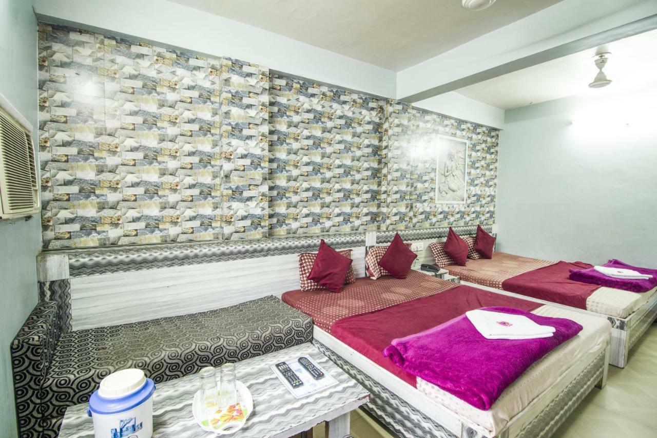 Hotel Gujarat Palace Ujjain Dış mekan fotoğraf